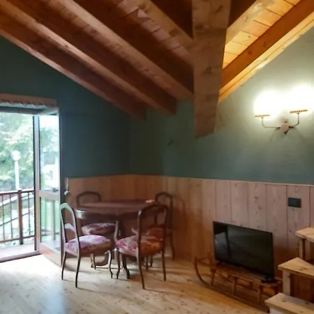 Luxury Attic The Butterfly Courmayeur شقة *
